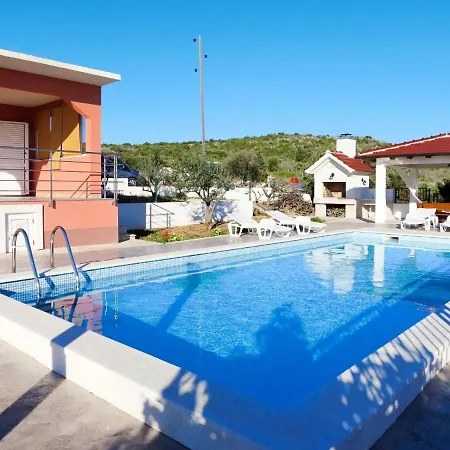 Holiday Pinea - Roz340 By Interhome