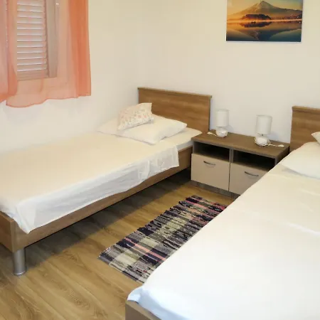 Holiday Pinea - Roz340 By Interhome בית נופש רוגוזניצה