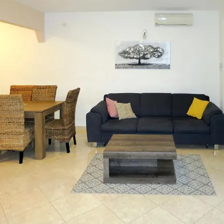 Holiday Pinea - Roz340 By Interhome * רוגוזניצה